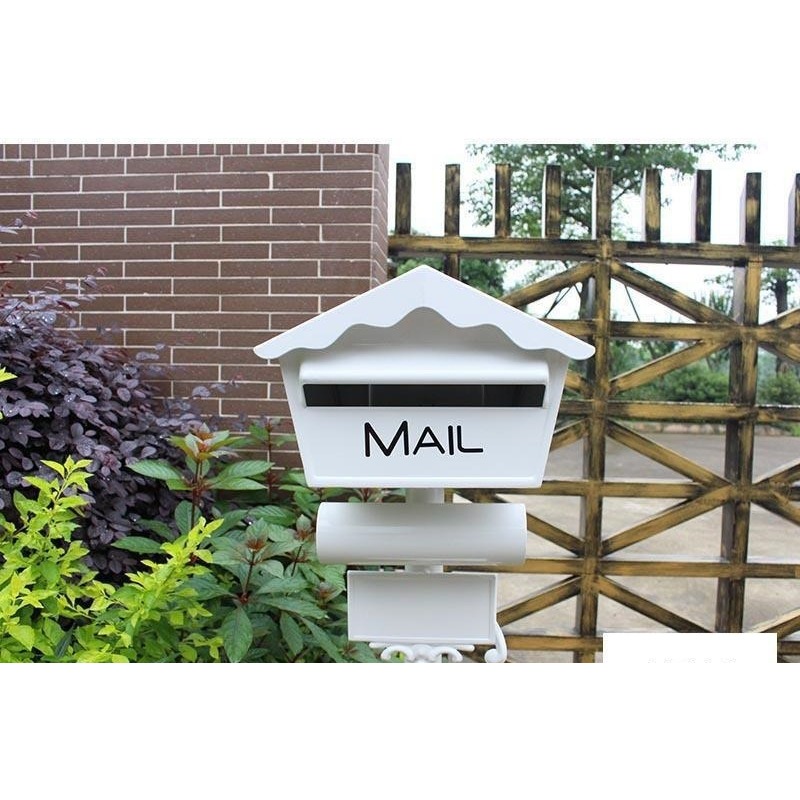 Gardening Tools In Store - メールボックス、メールボックス、メールボックス、別荘の庭の装飾、店舗の装飾